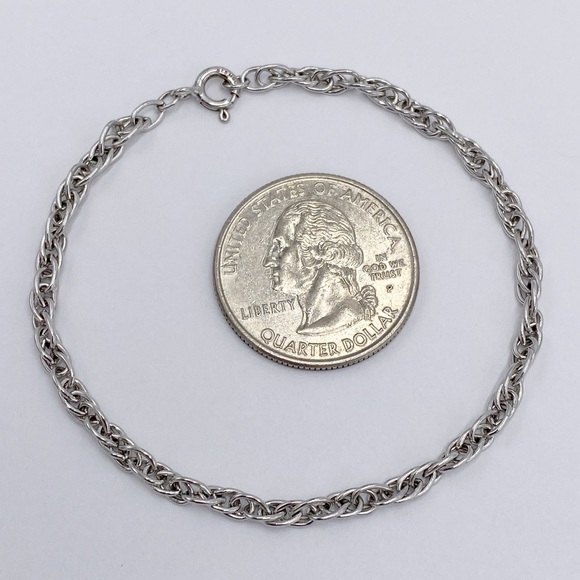 Vintage Sterling Silver Dainty Bracelet - Picture 3 of 7
